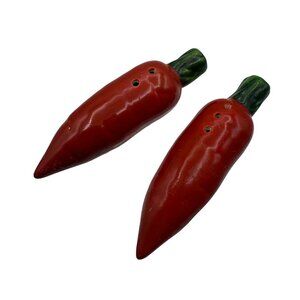 Vintage Red Hot Chili Pepper Carrot Salt & Pepper Shaker Set